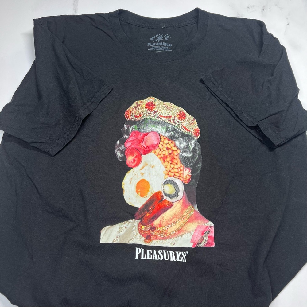 Pleasures English Breakfast The Queen Tee Shirt Black